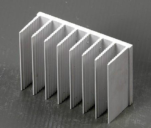 铝型材散热器6063T5/6061T6拉伸铝合金散热片铝合金散热器片销售